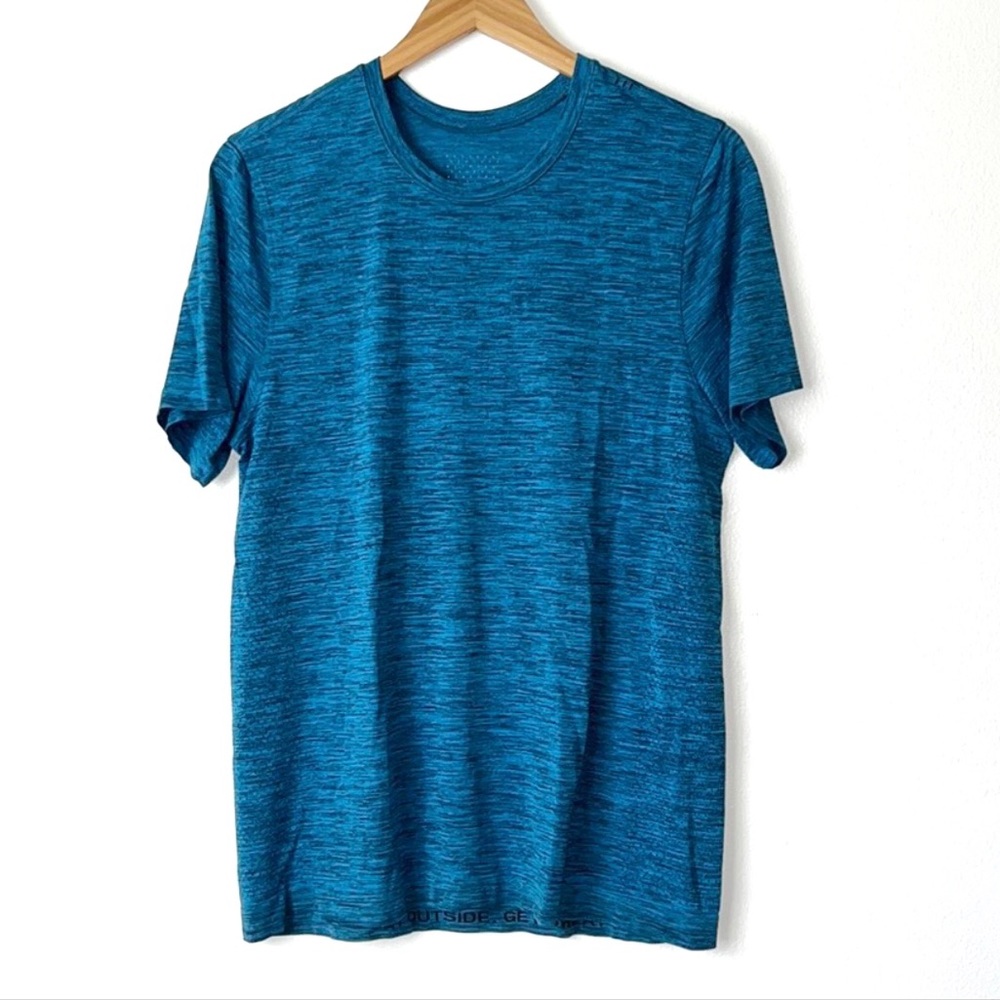 Lululemon Men’s Metal Vent Tech Blue Shirt